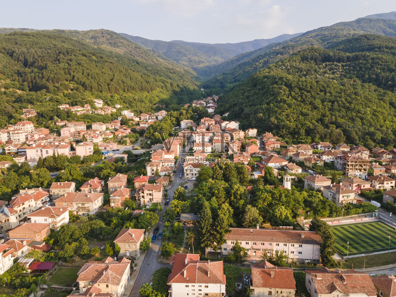 保加利亚佩特里奇镇鸟瞰图照片摄影图片