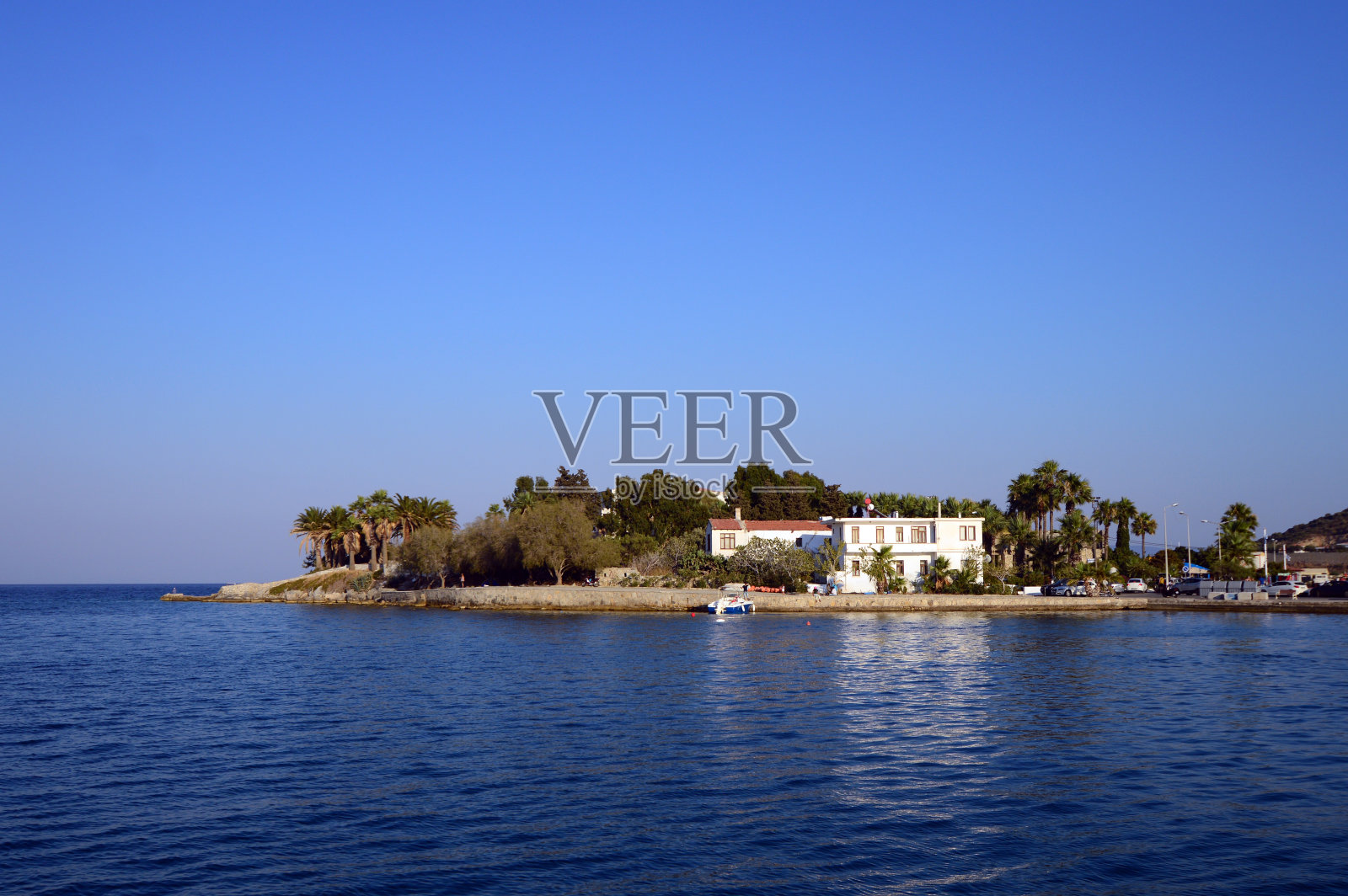 美丽的绿松石海湾和清澈的水靠近达卡，在穆格拉，土耳其照片摄影图片