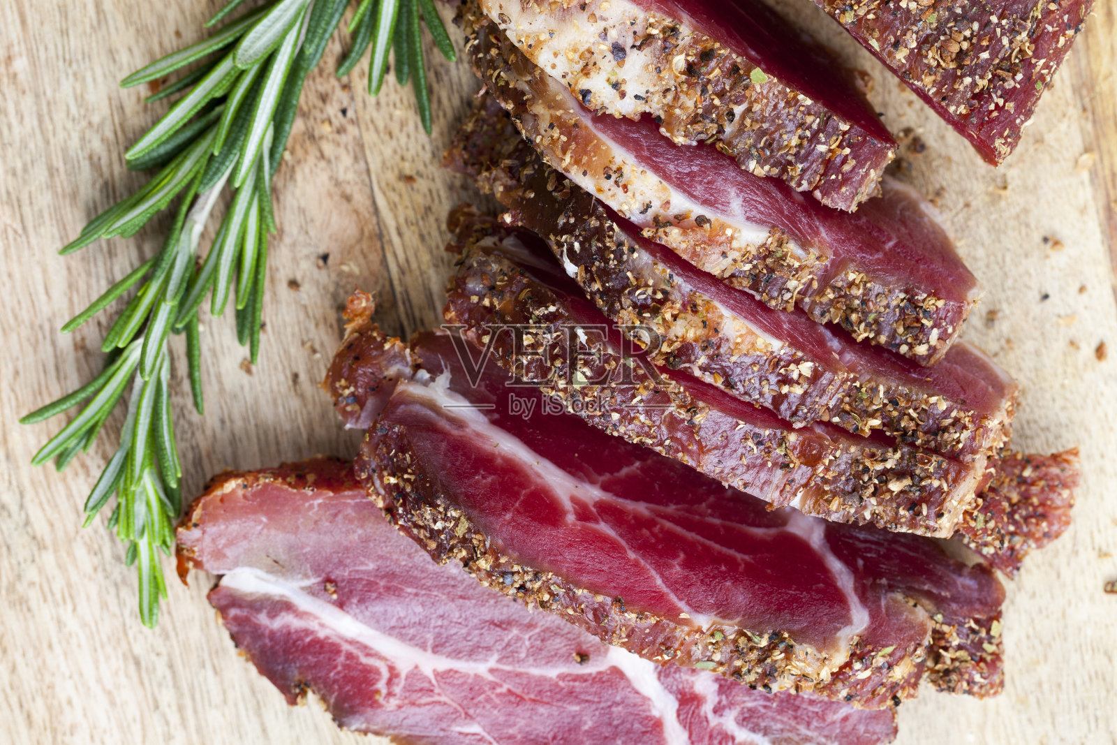 由猪肉制成的食品照片摄影图片