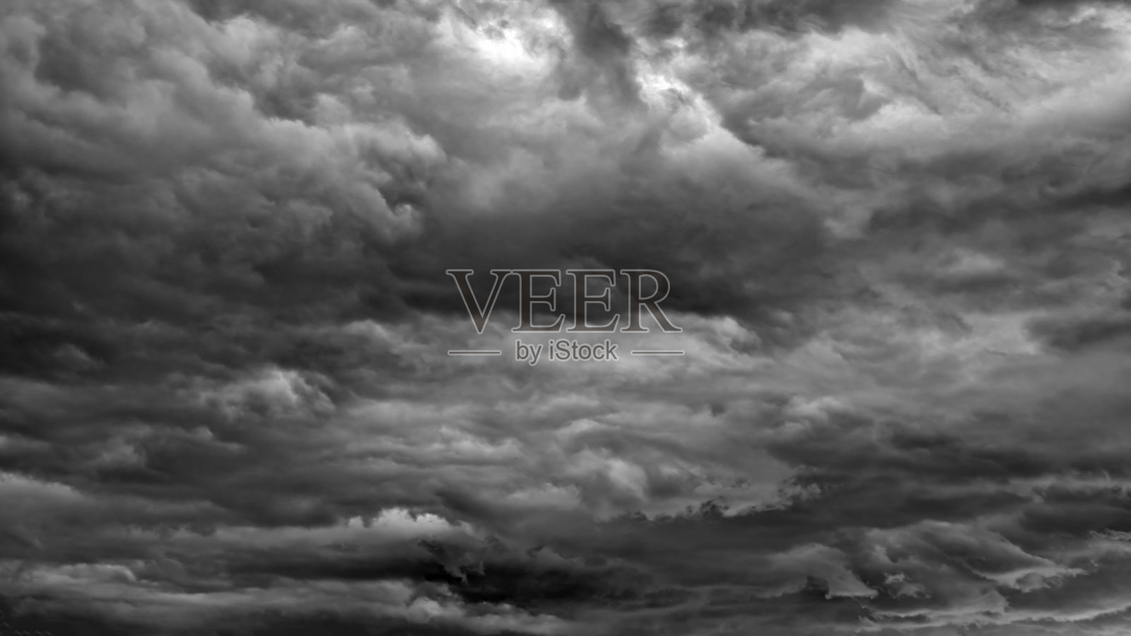 黑色和白色的云和天空照片摄影图片