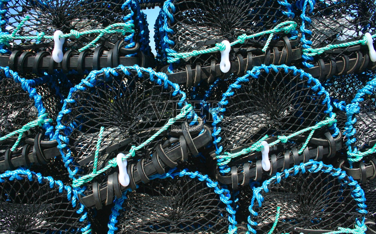 龙虾的笼子里照片摄影图片