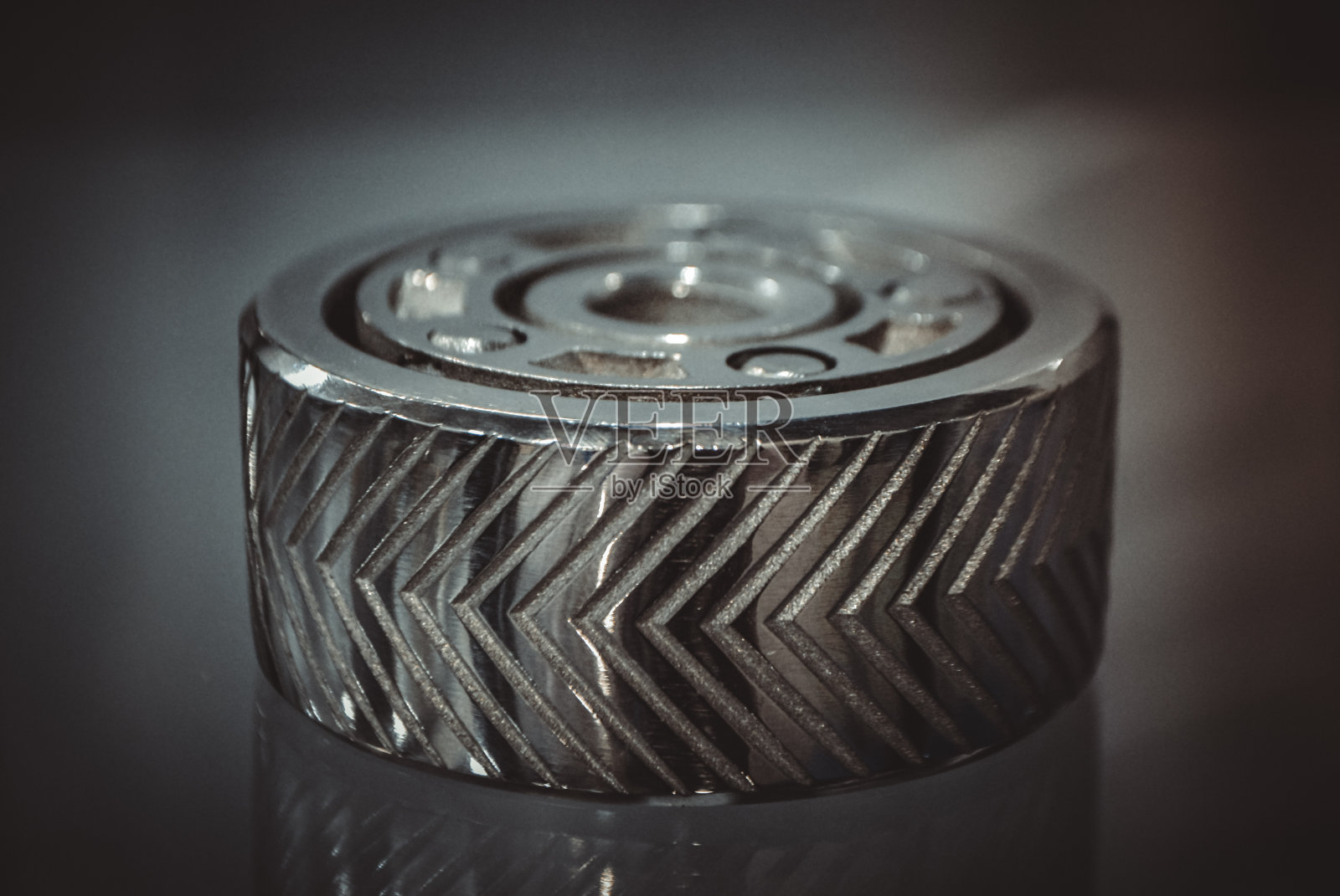 金属3D打印机特写打印的物体照片摄影图片