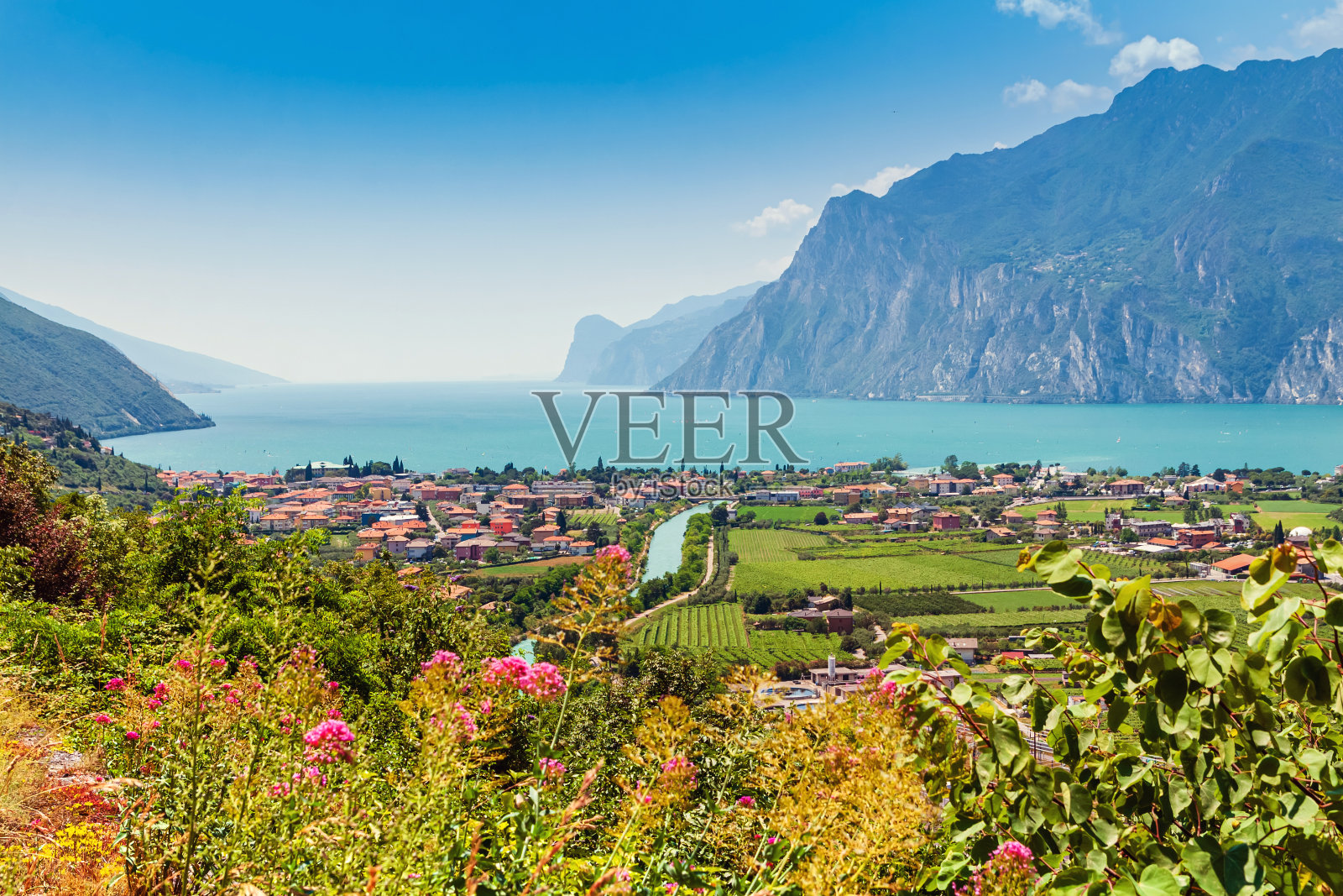 Nago-Torbole，加尔达湖，意大利照片摄影图片