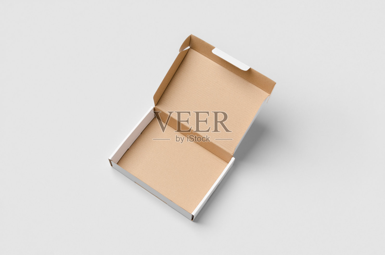 纸板邮政，邮筒模型与打开的盖子。照片摄影图片