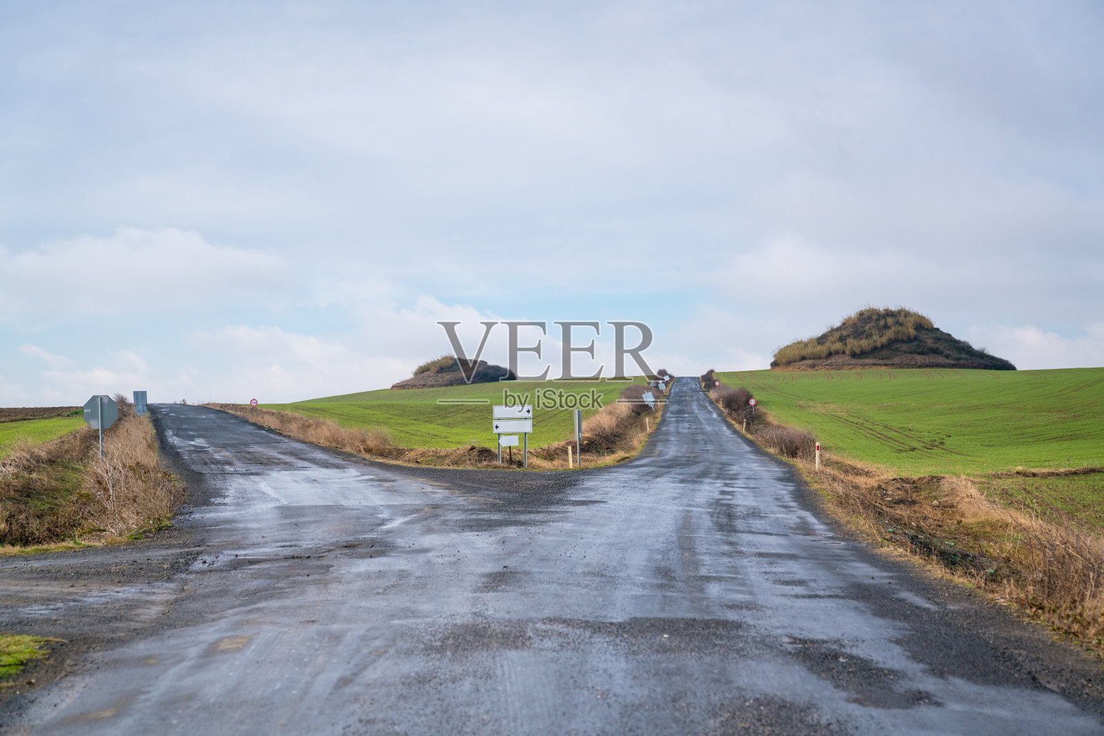 土耳其Corlu的柏油路照片摄影图片