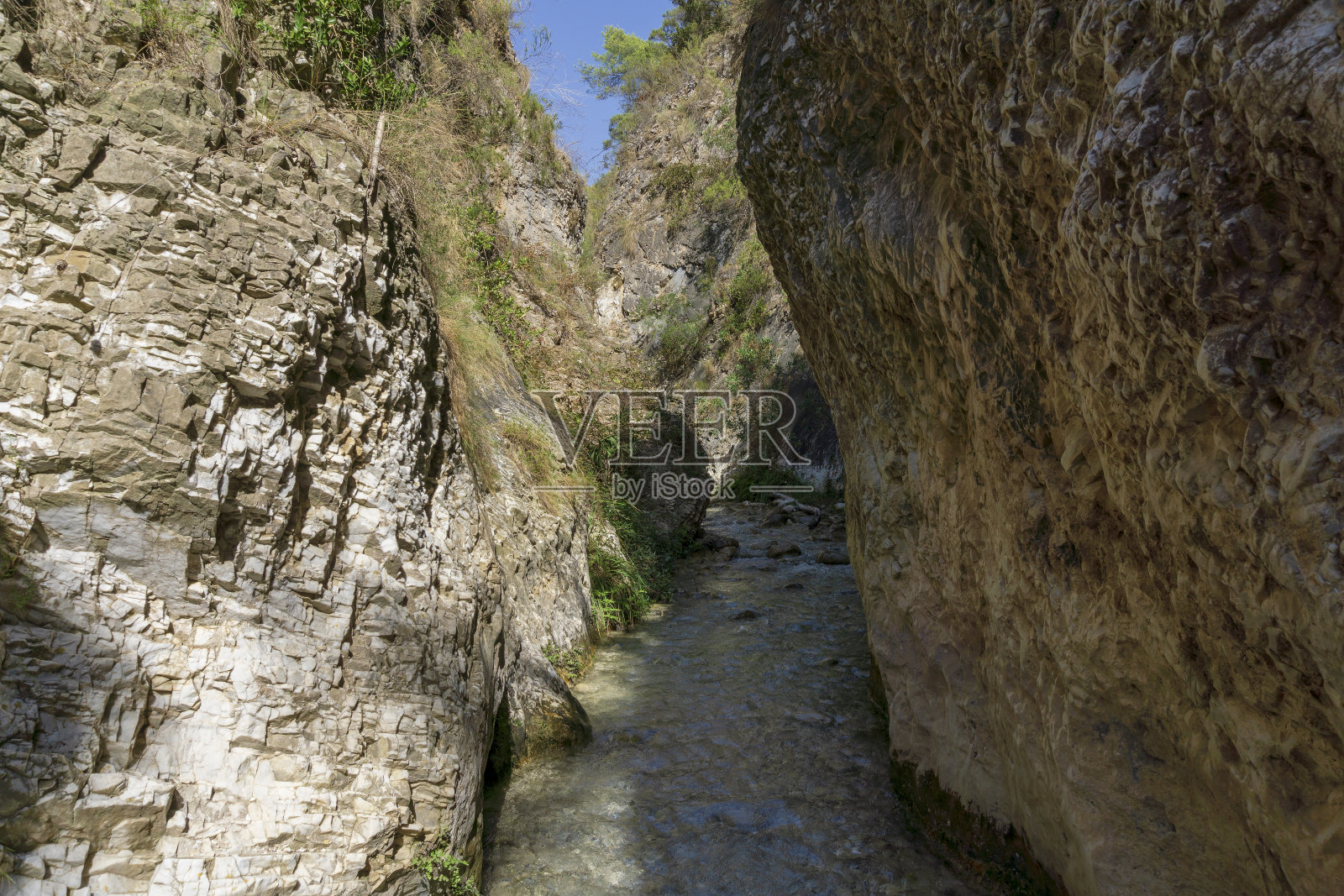 里约热内卢Chillar徒步小径。Nerja、马拉加、西班牙。照片摄影图片