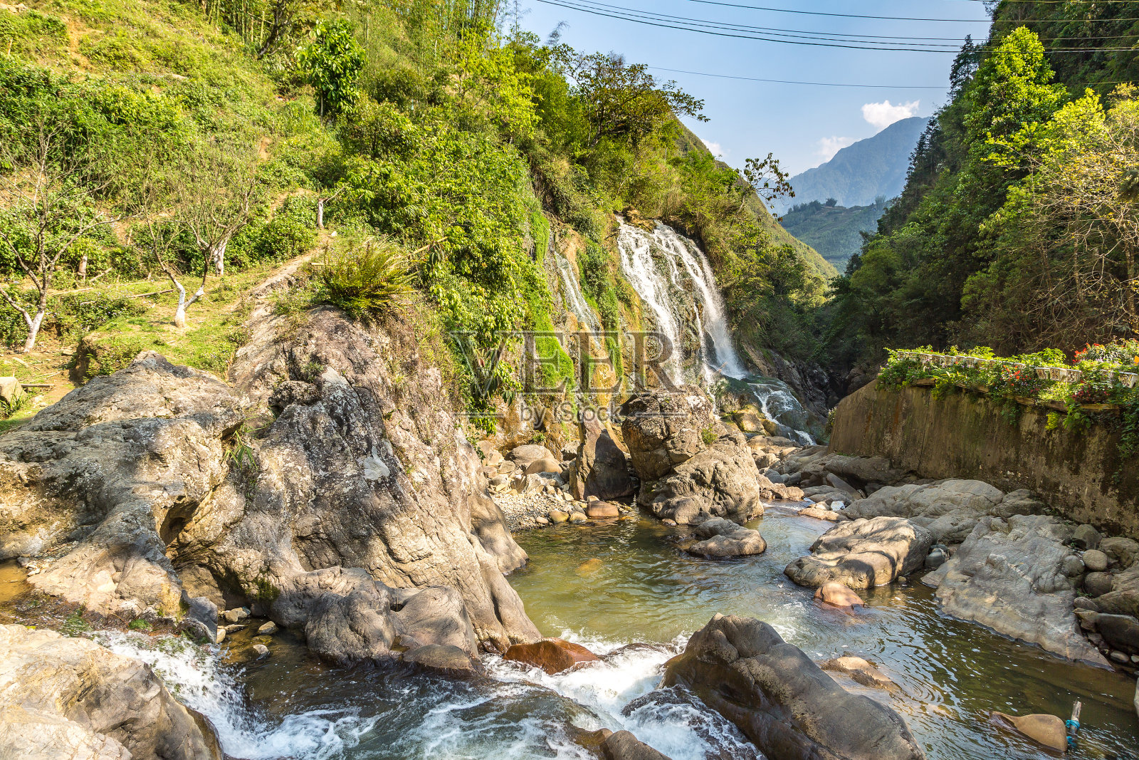 越南猫猫村的瀑布照片摄影图片