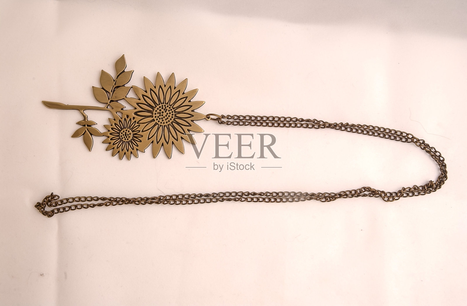 复古背景以鲜花，数码照片图片作为背景照片摄影图片