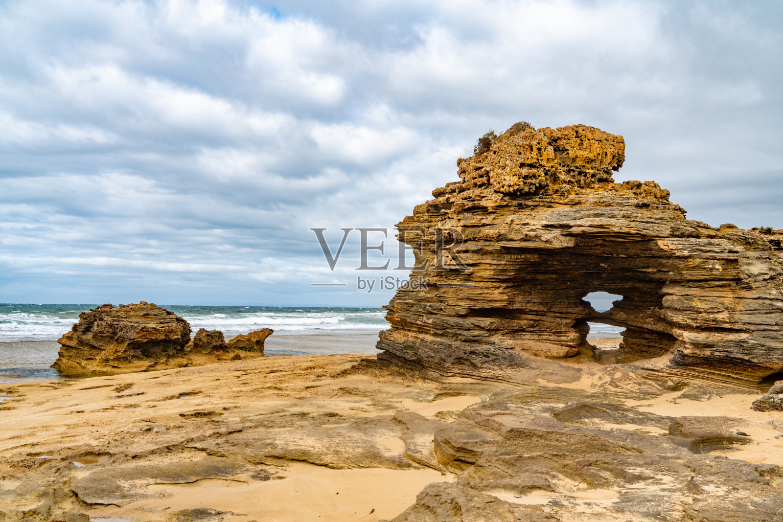 澳大利亚维多利亚州朗斯代尔角的朗斯代尔灯塔海滩照片摄影图片