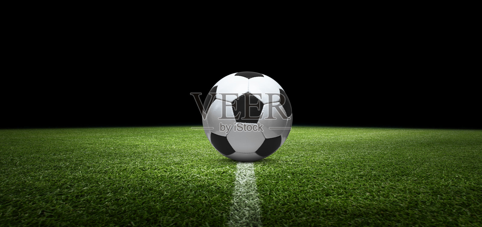 足球场的舞台上有天然的绿草照片摄影图片