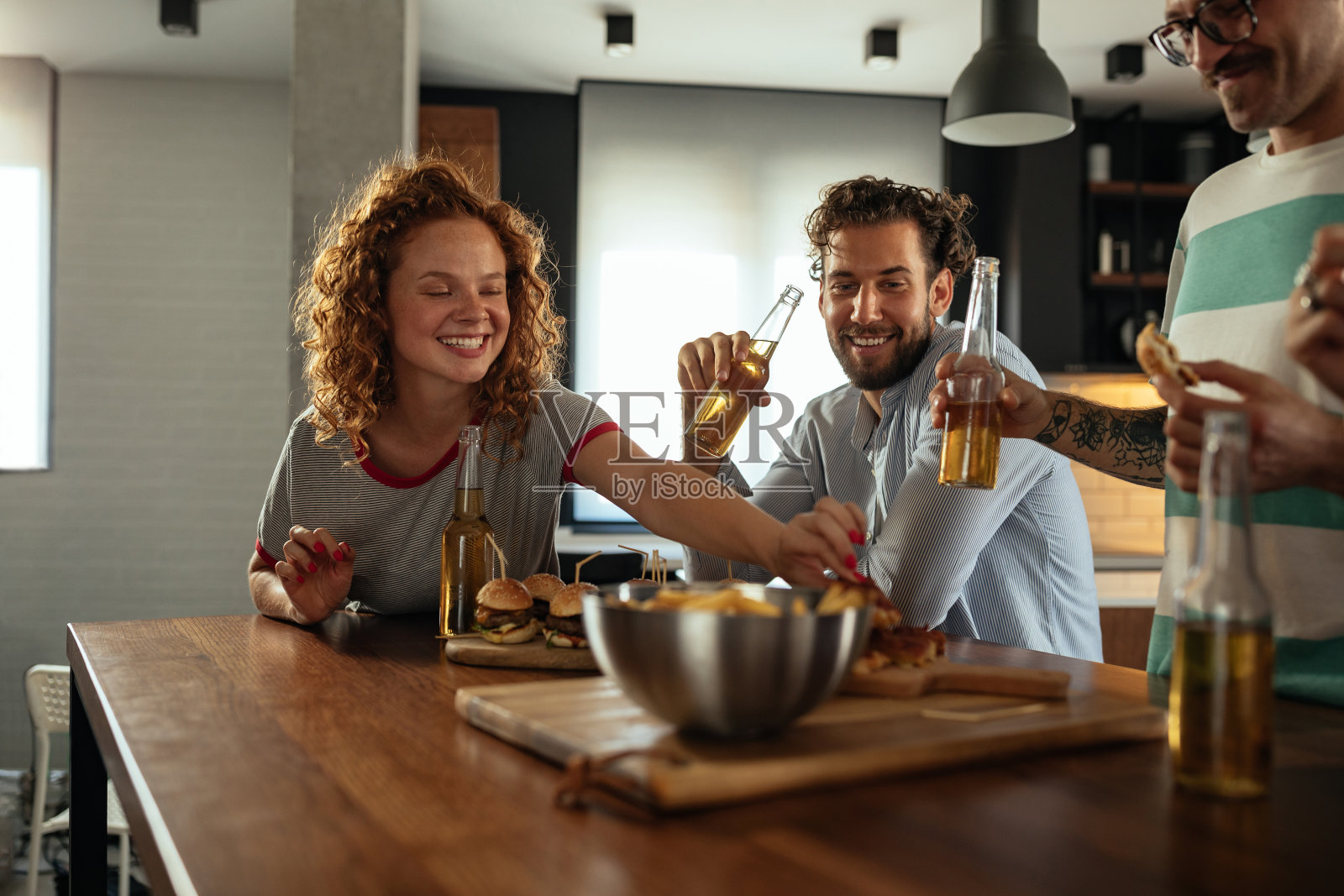 没有好朋友的周末算什么照片摄影图片