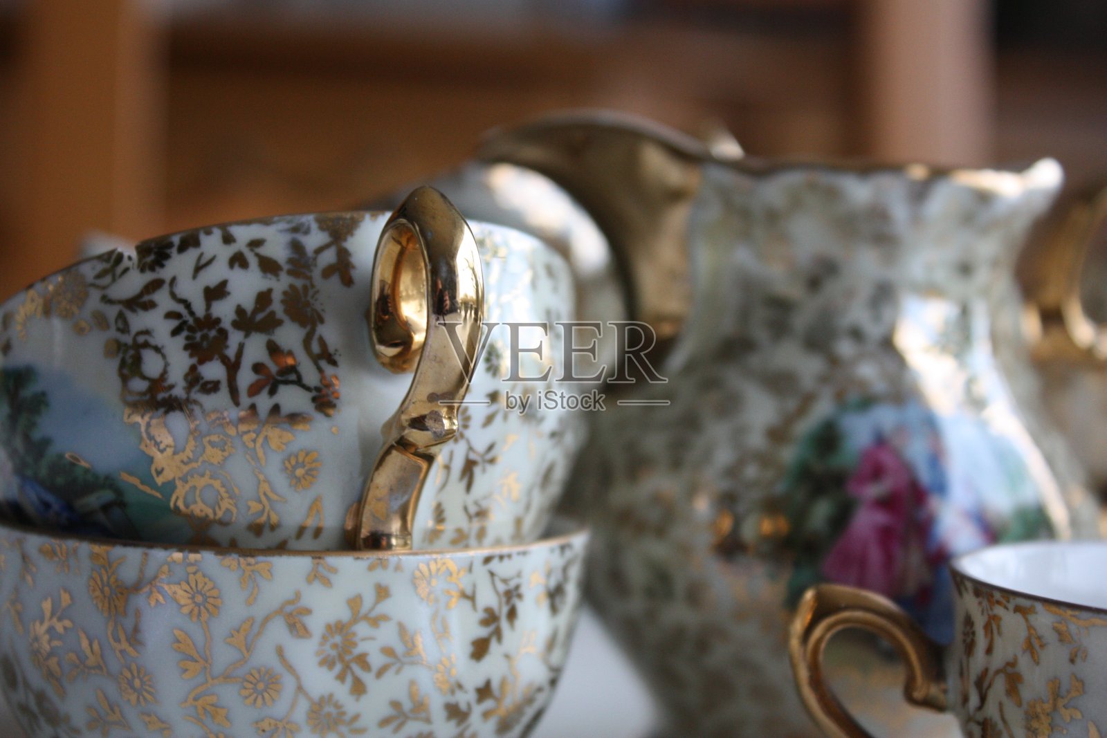 旧盘子照片摄影图片