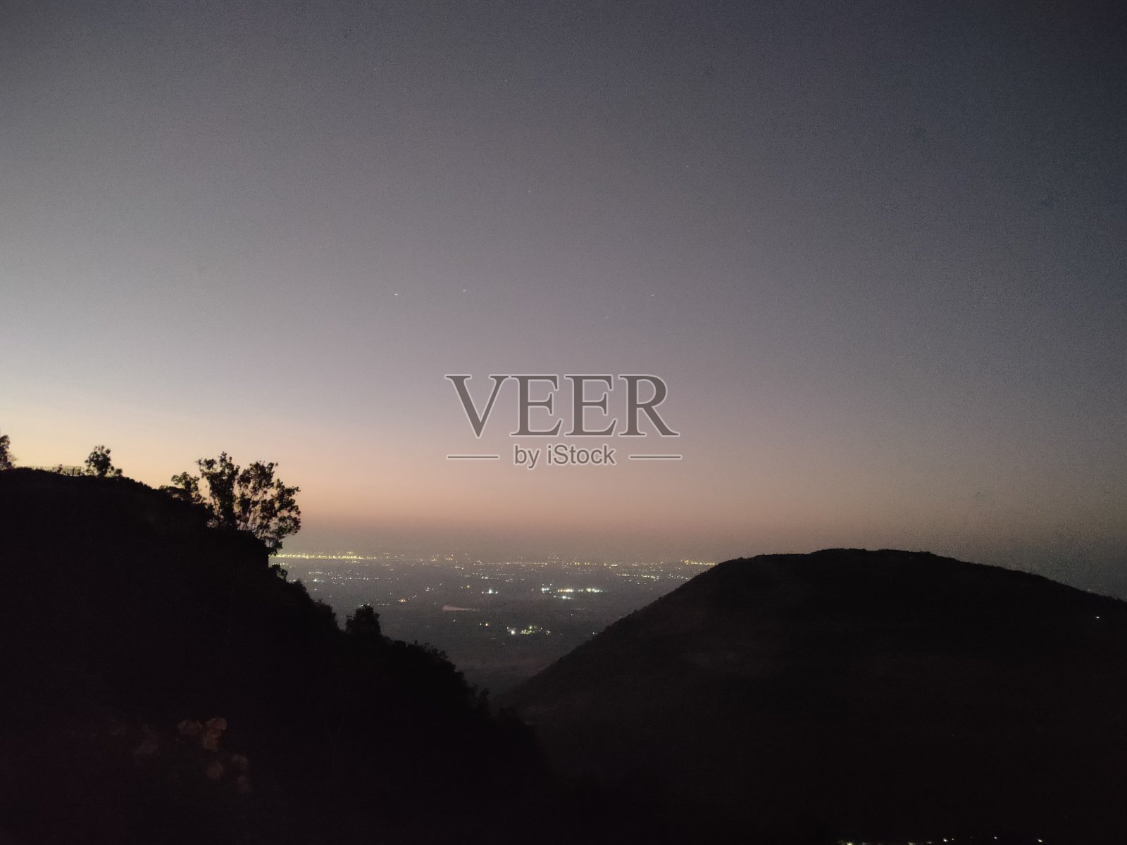 山城灯光照片摄影图片