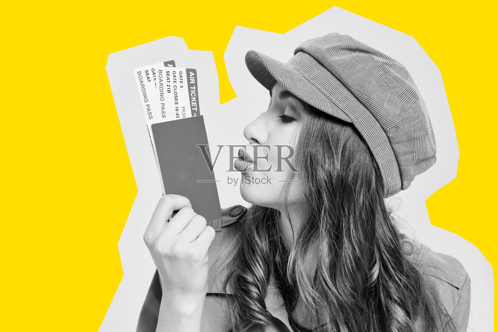 黑白抽象画带有黄色笔画的女孩旅客接吻票照片摄影图片