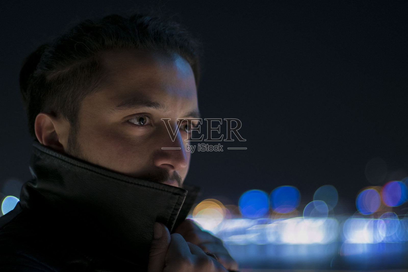 看了照片摄影图片