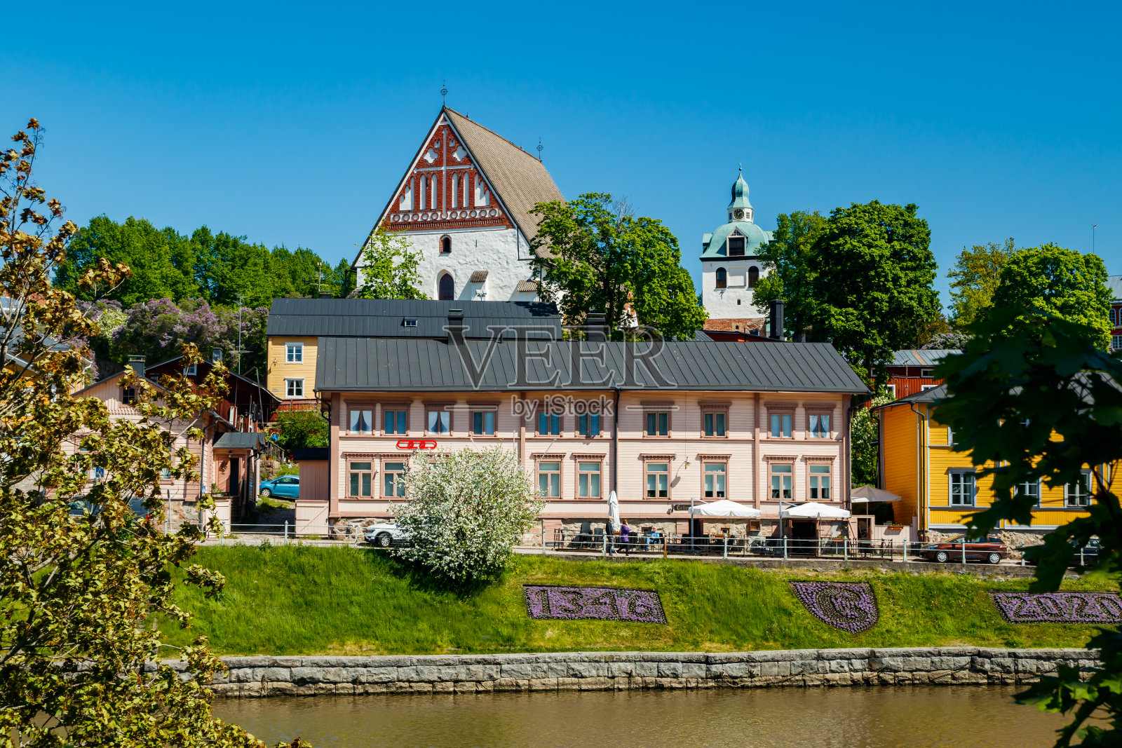 波伏大教堂和波伏古城的美丽全景照片摄影图片