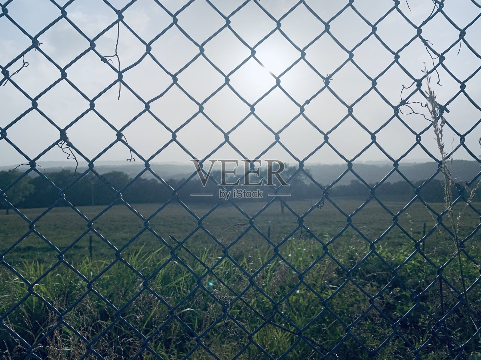 朦胧的山照片摄影图片