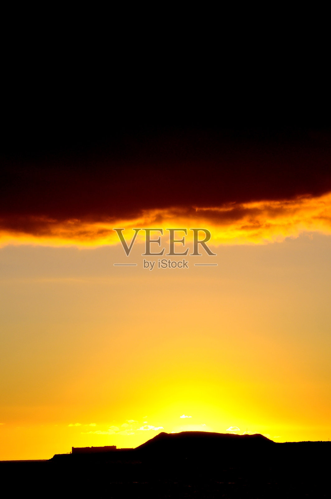 日落时的彩云照片摄影图片