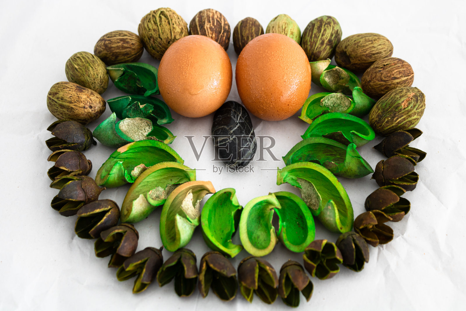 棕色的鸡蛋和自然物体背景照片摄影图片