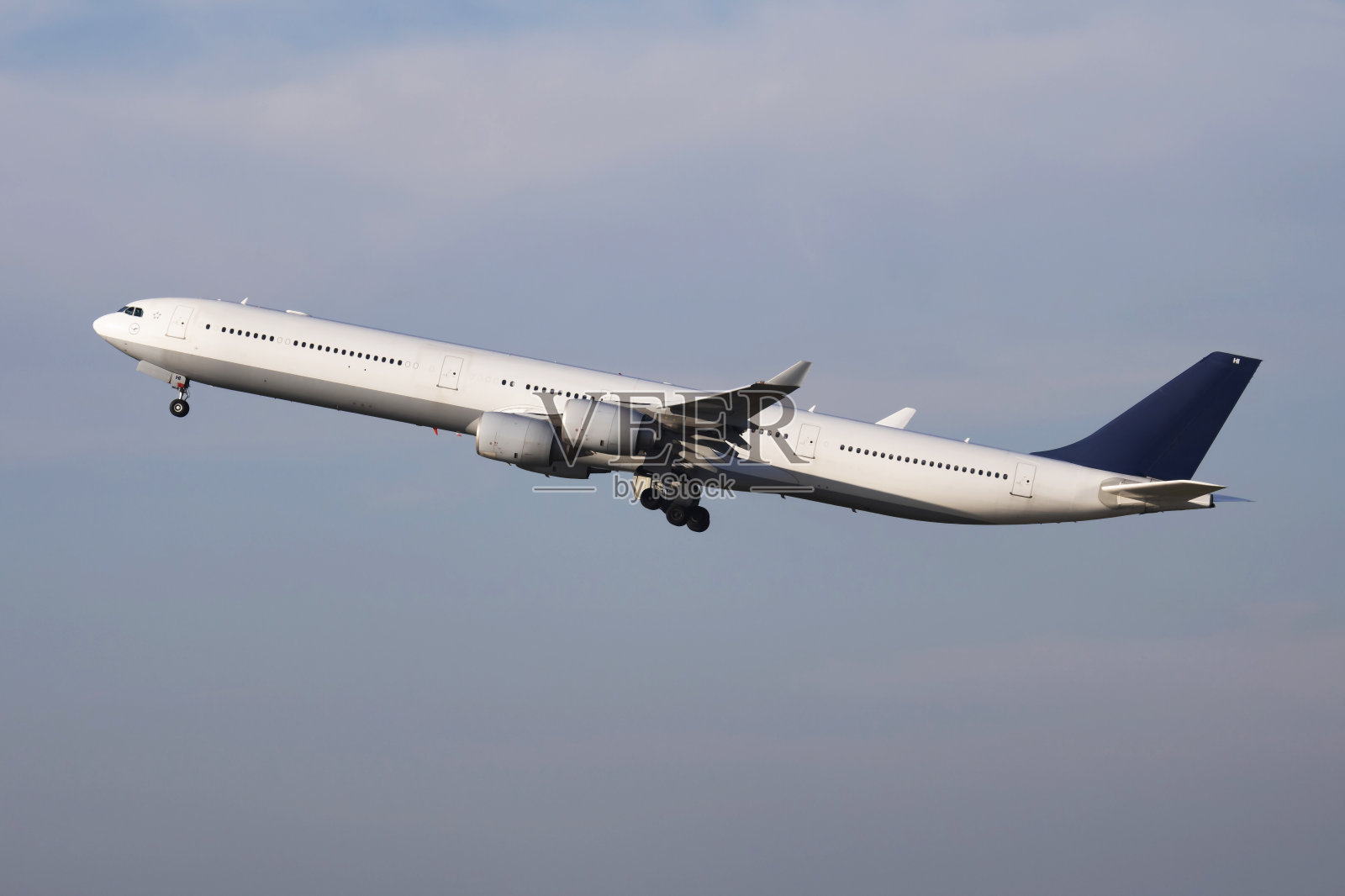 无名客机起飞照片摄影图片