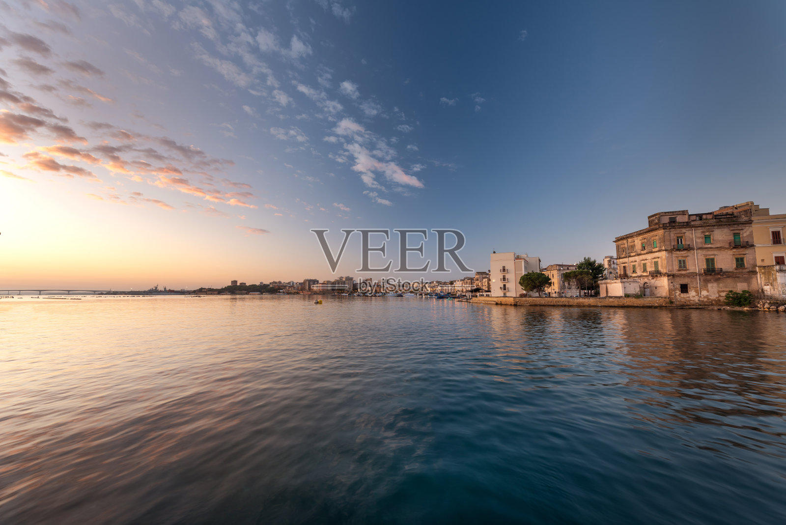 塔伦城。意大利,Puglia照片摄影图片