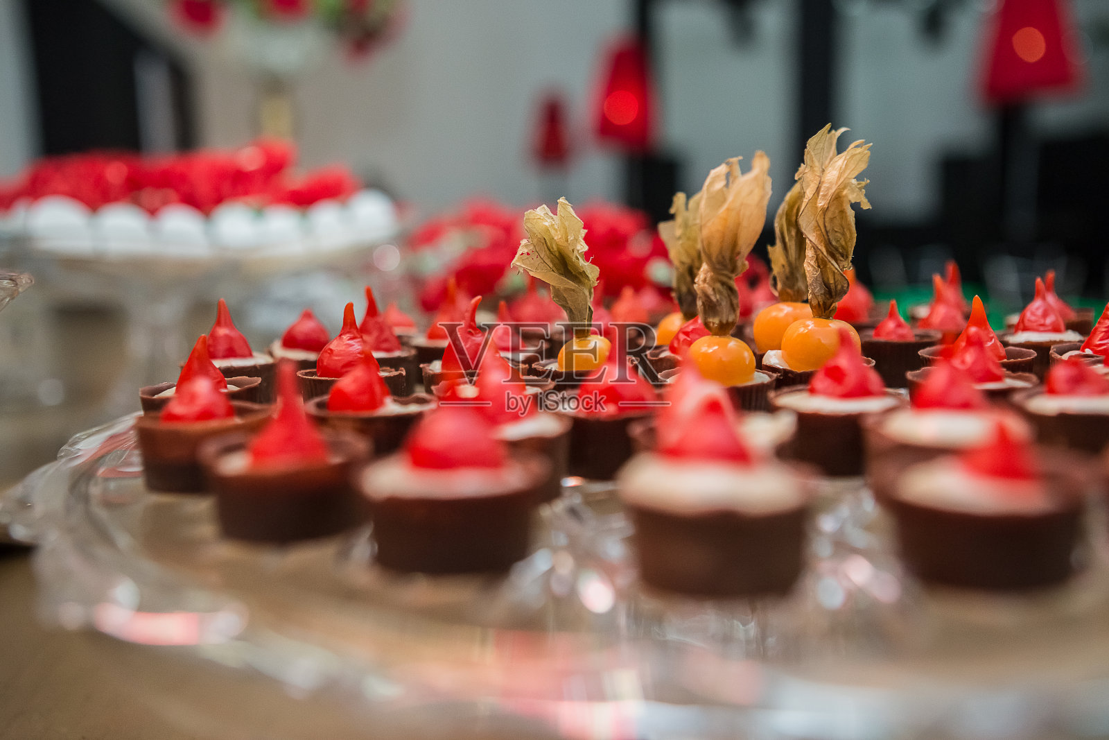 巧克力和胡椒。照片摄影图片