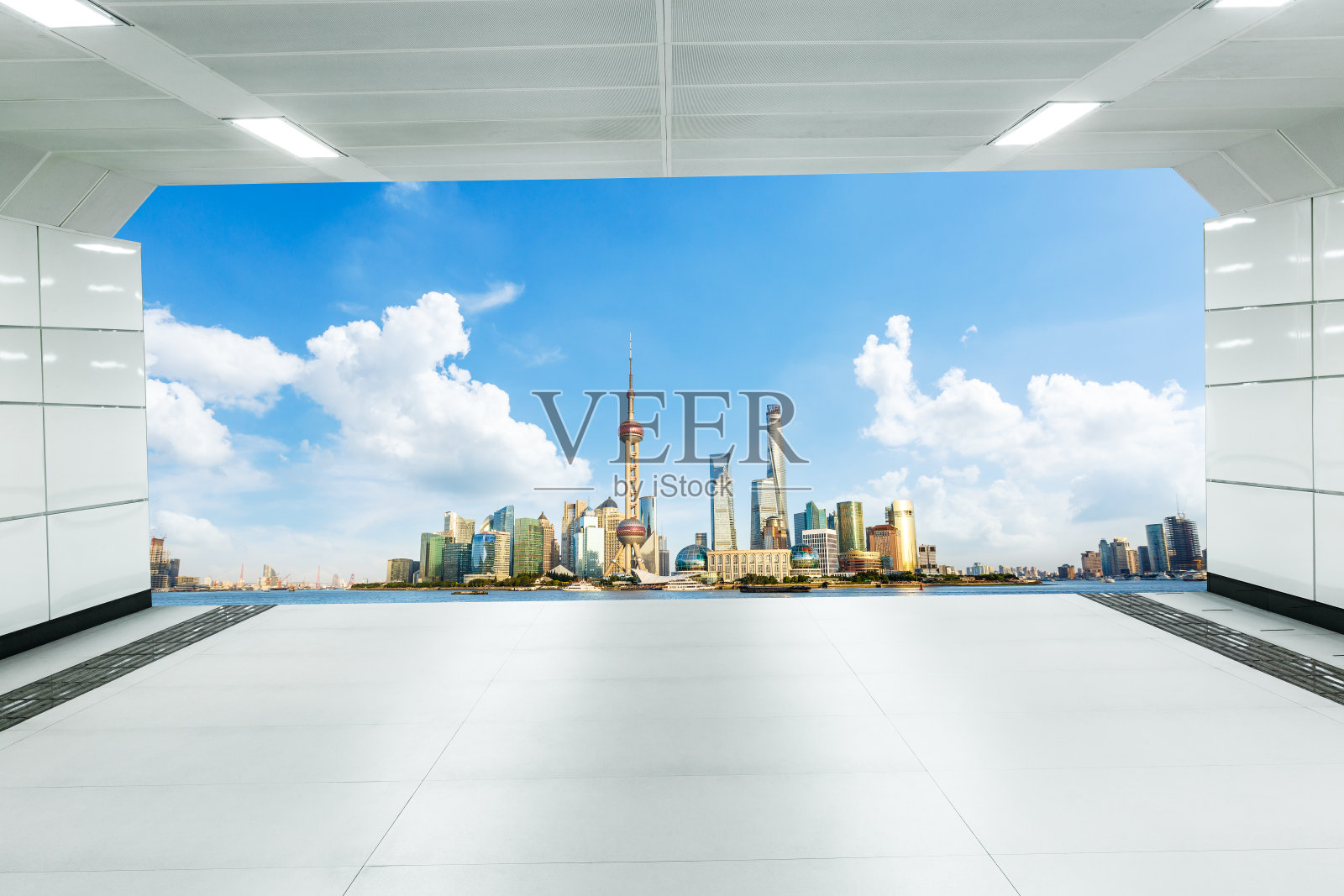 上海城市的天际线和现代建筑。照片摄影图片