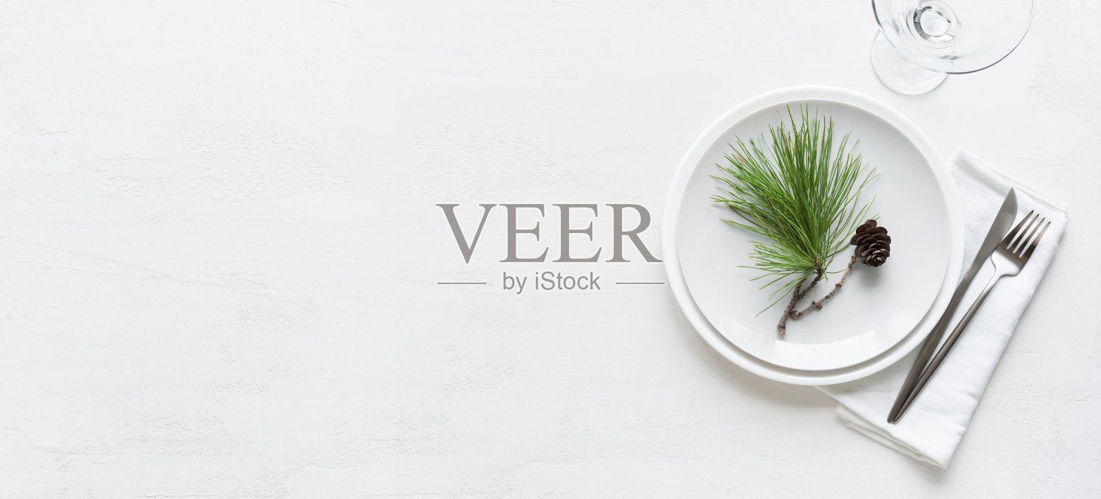 圣诞餐桌布置照片摄影图片