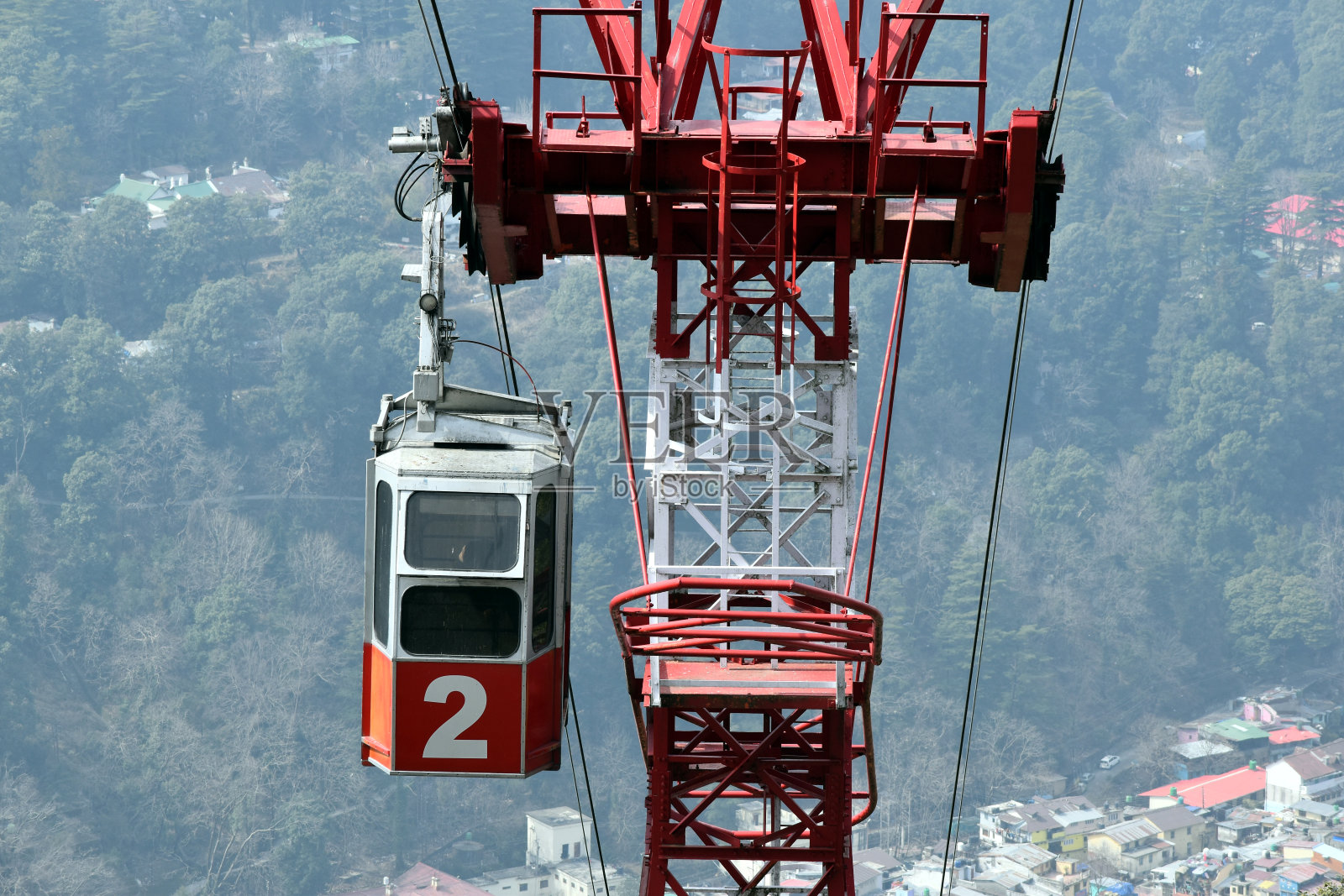 美丽的绳索道和塔在Nainital照片摄影图片