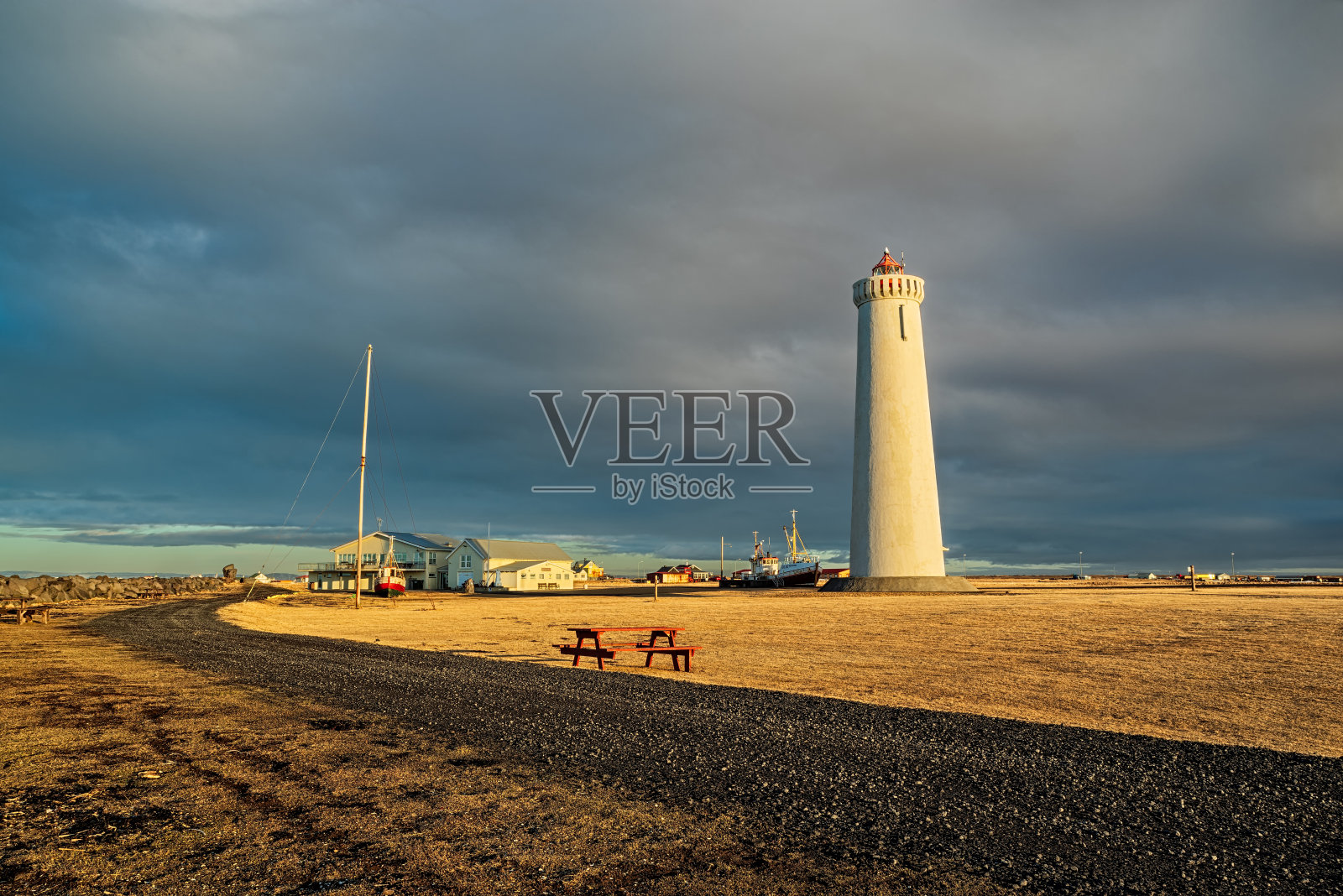 冰岛的加杜尔灯塔照片摄影图片