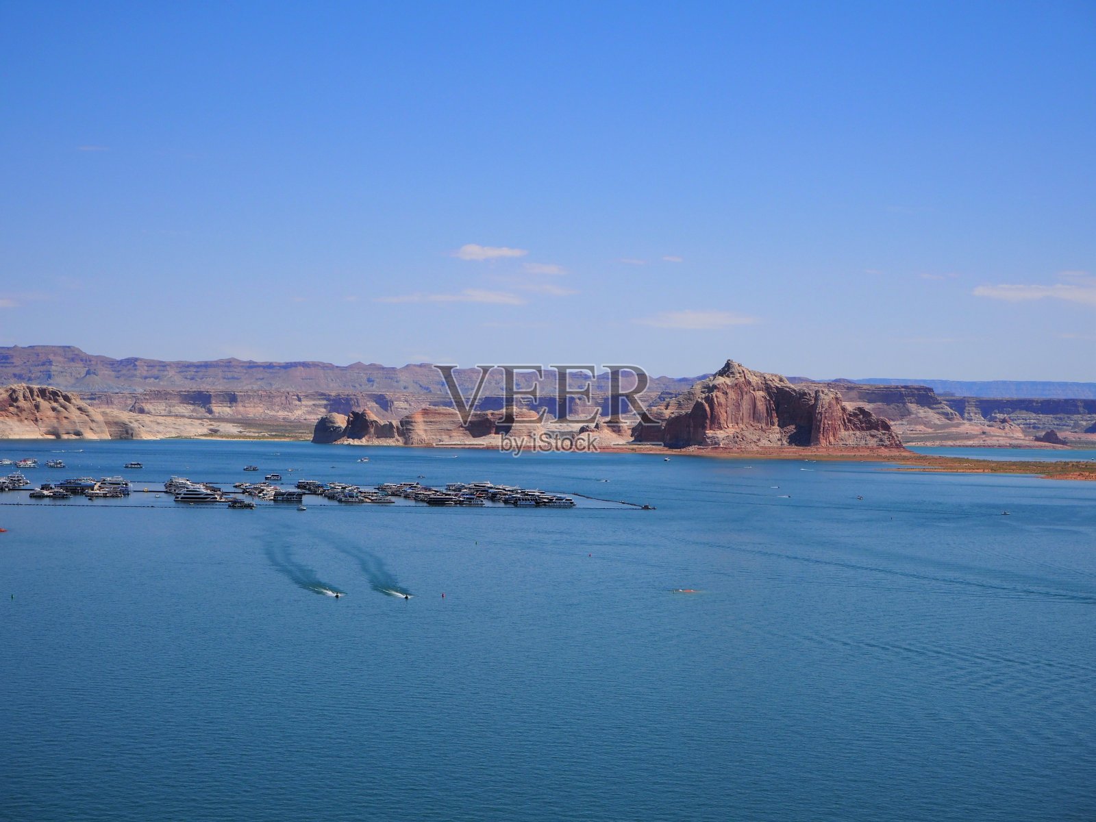 亚利桑那州佩奇的鲍威尔湖。照片摄影图片