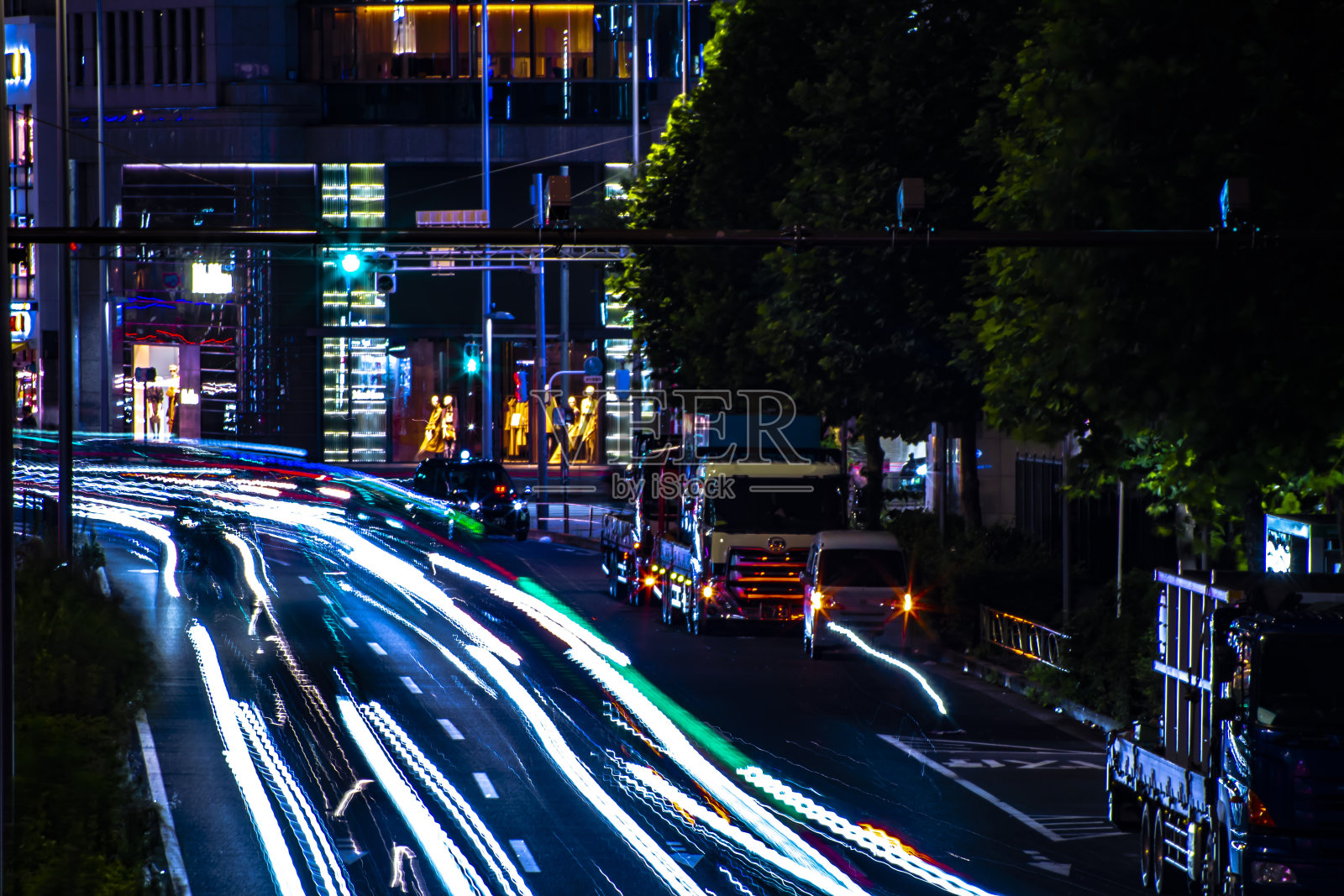 青山城一夜城一街长镜头照片摄影图片