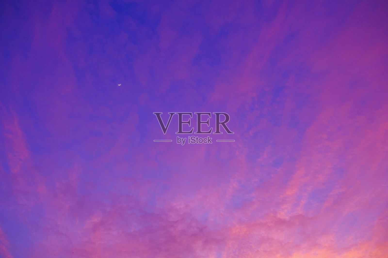 天空美丽的色调和明亮的色度照片摄影图片