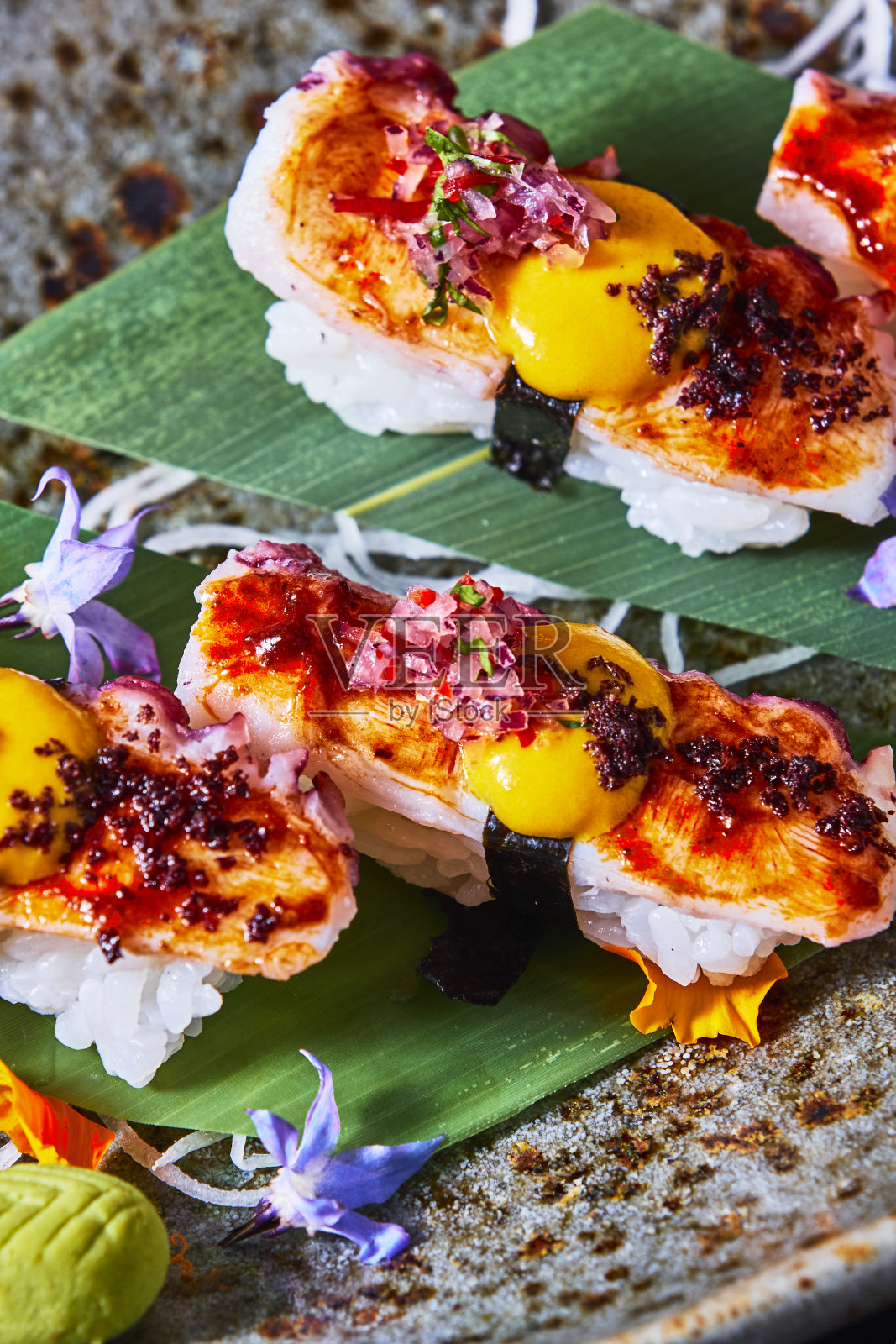 寿司片。照片摄影图片