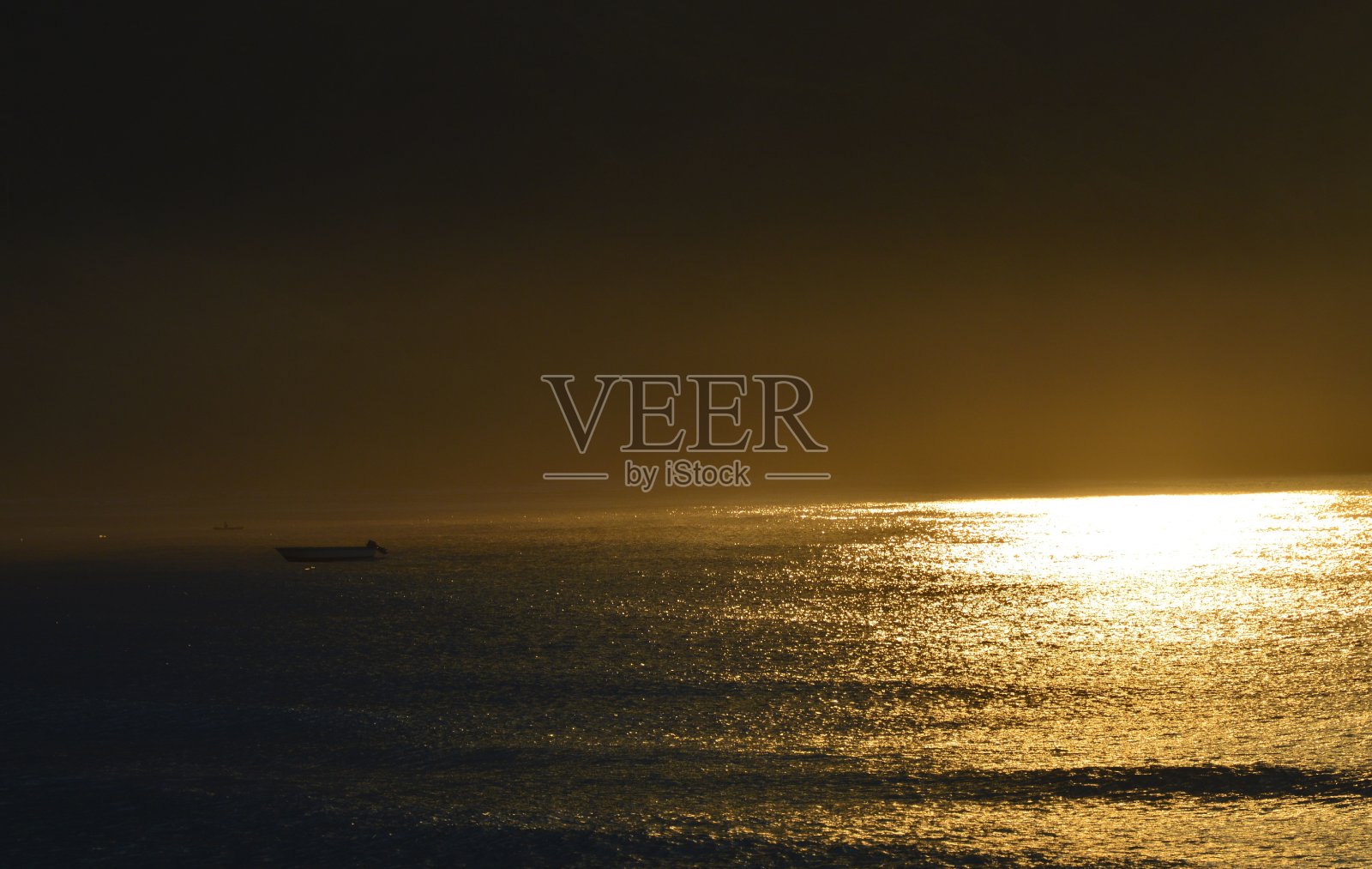 山和划独木舟照片摄影图片