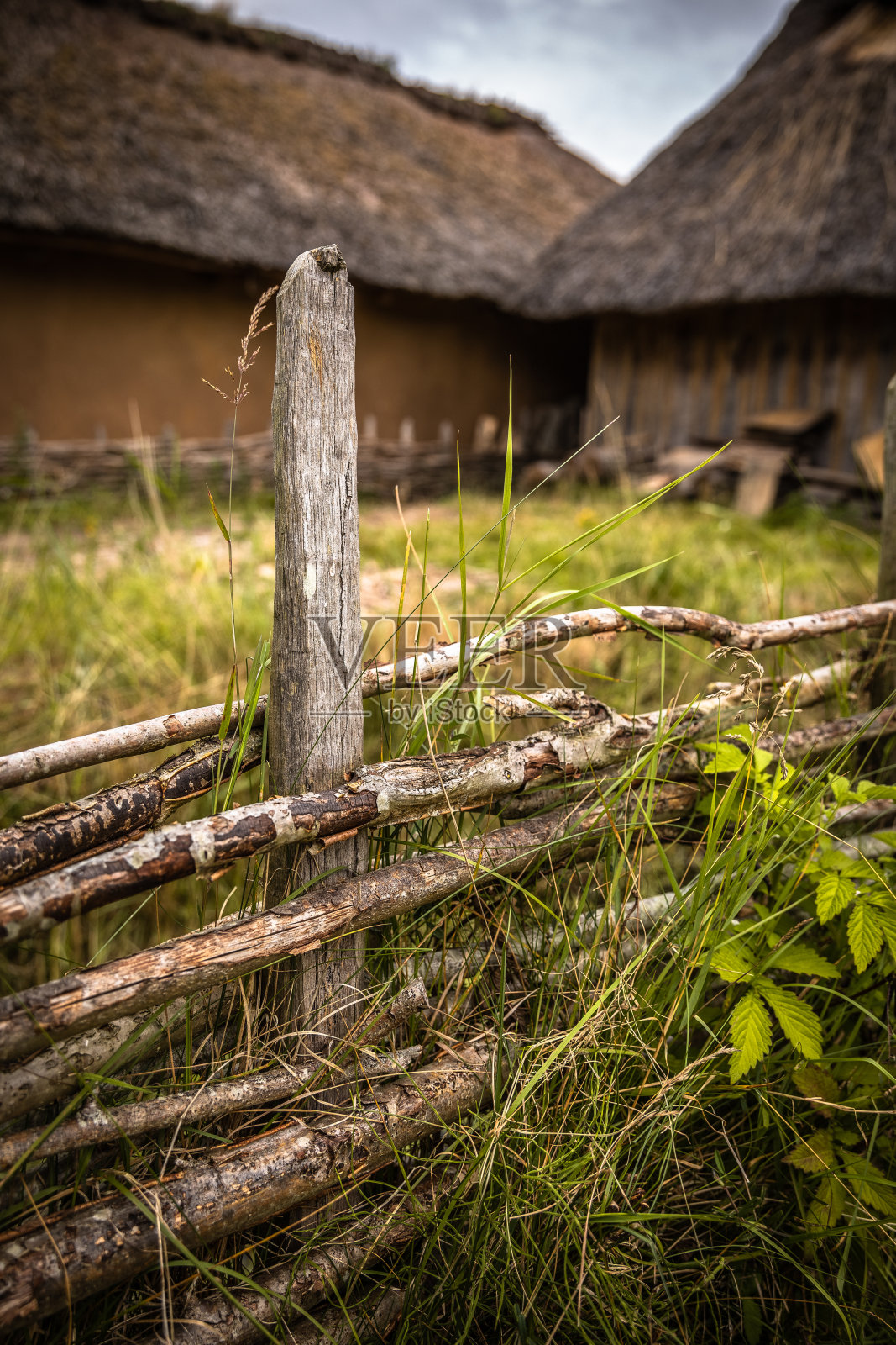 旧栅栏照片摄影图片