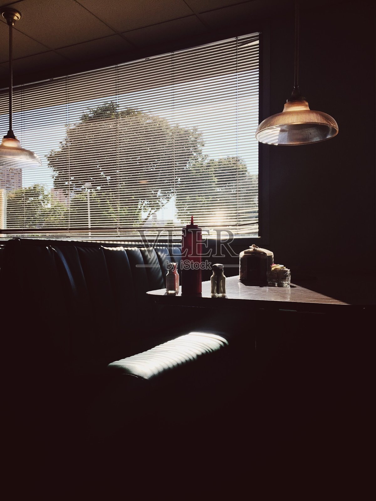 用餐者照片摄影图片