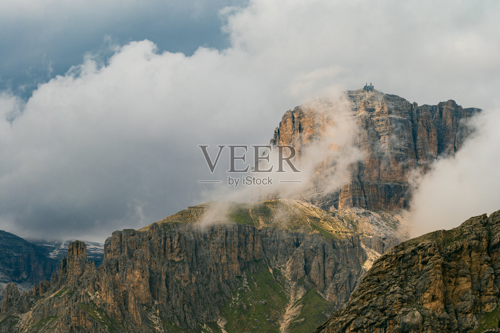 白云岩景观，canazei，意大利照片摄影图片