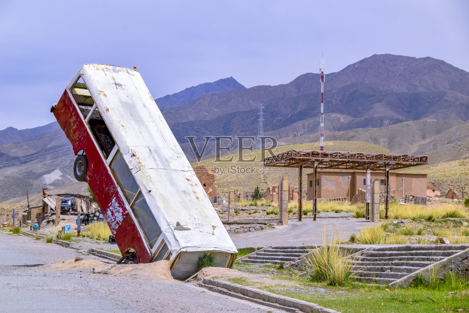 甘肃阿克塞石油城照片摄影图片