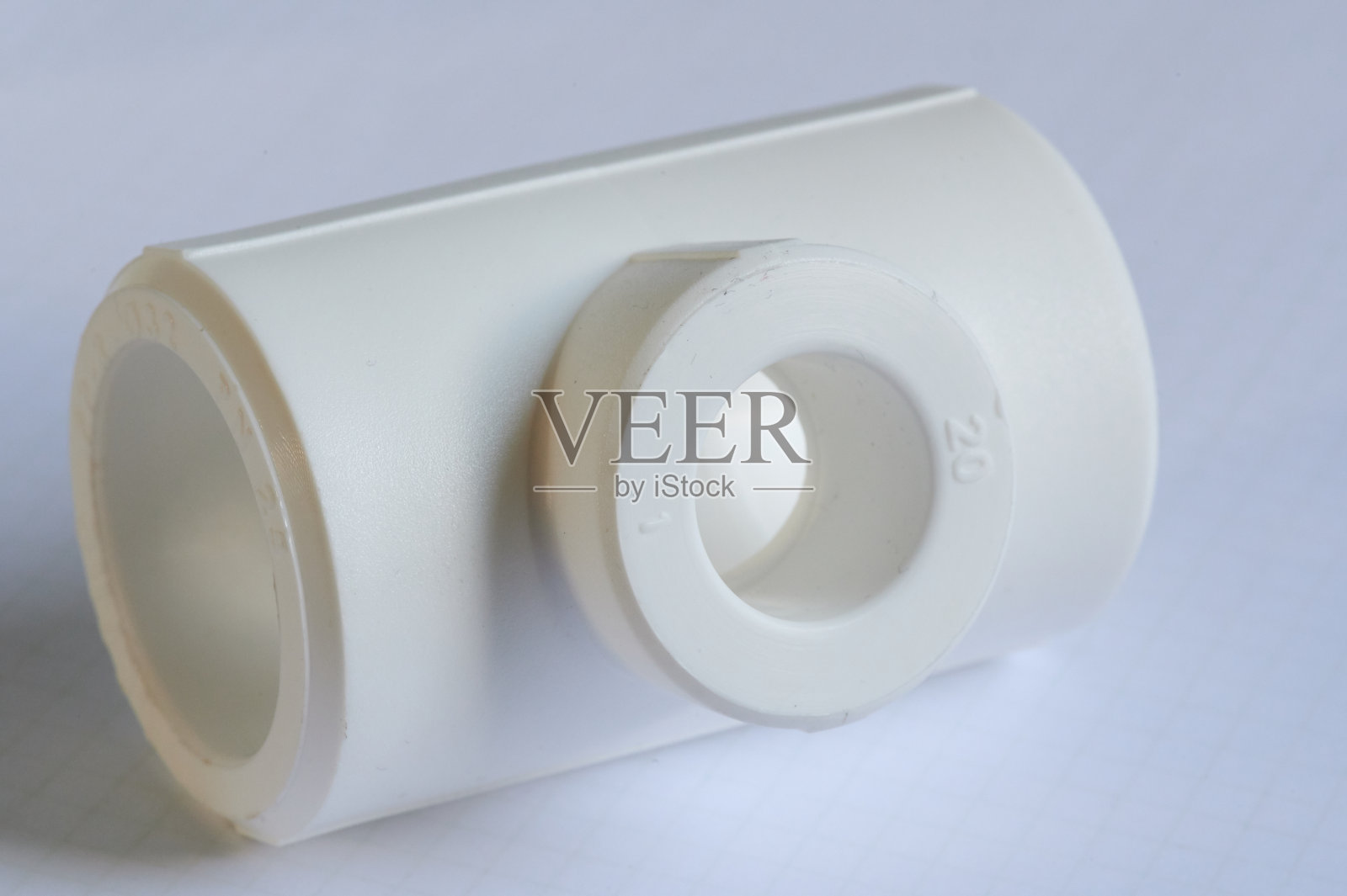 t型塑料，水暖，耐用，20毫米，上白底，选择性锐度，排，数，高品质，水暖照片摄影图片