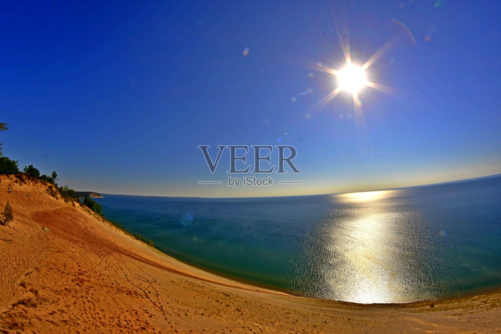 睡觉熊沙丘国家湖岸照片摄影图片