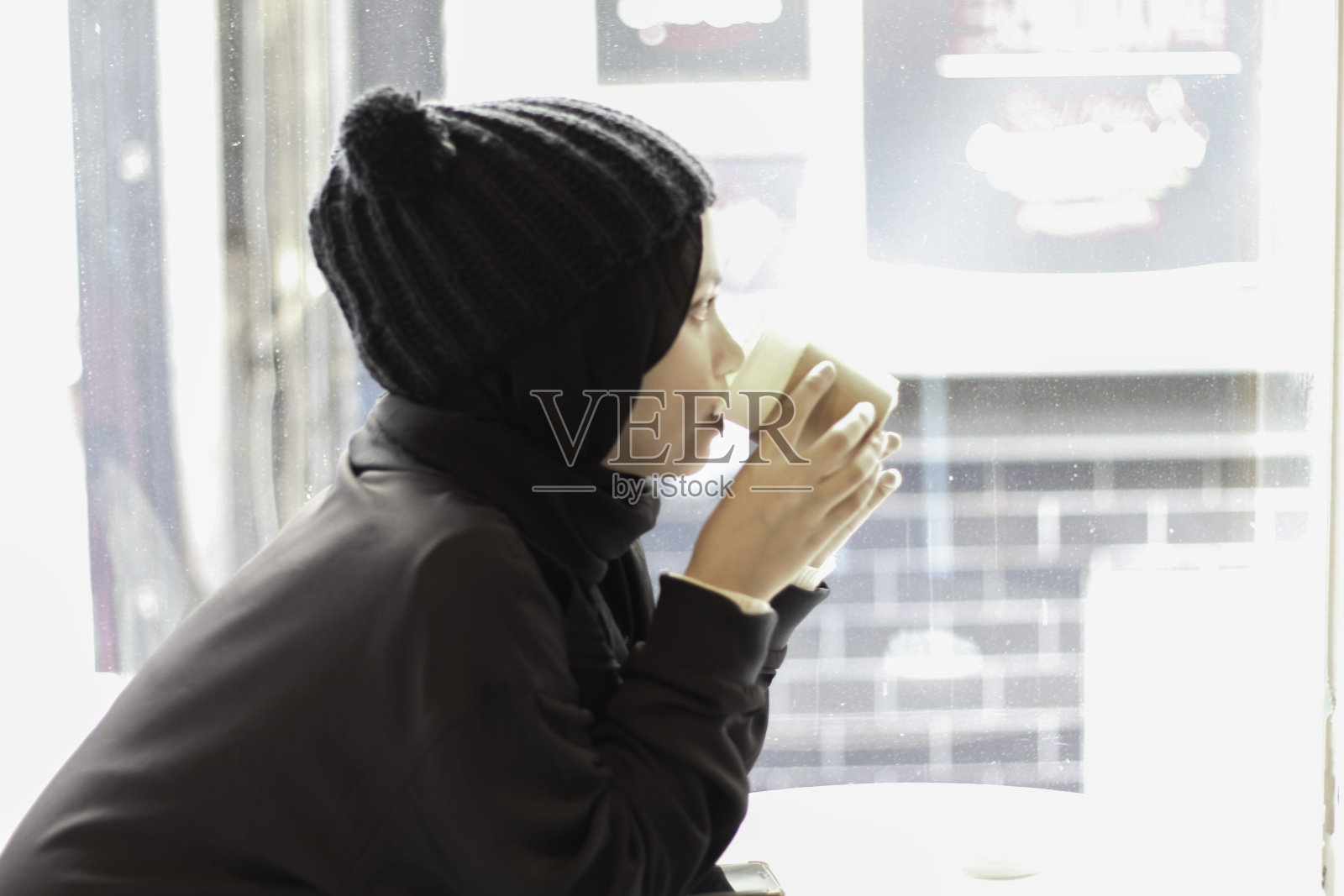 女孩在面纱。照片摄影图片