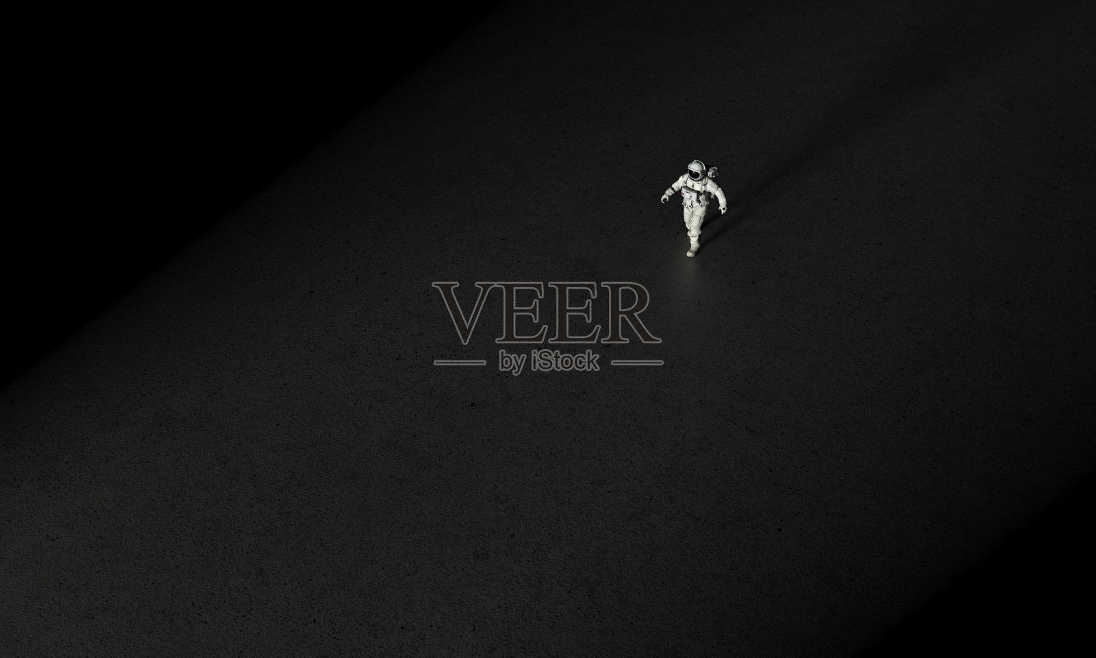 宇航员朝着光的方向行走照片摄影图片