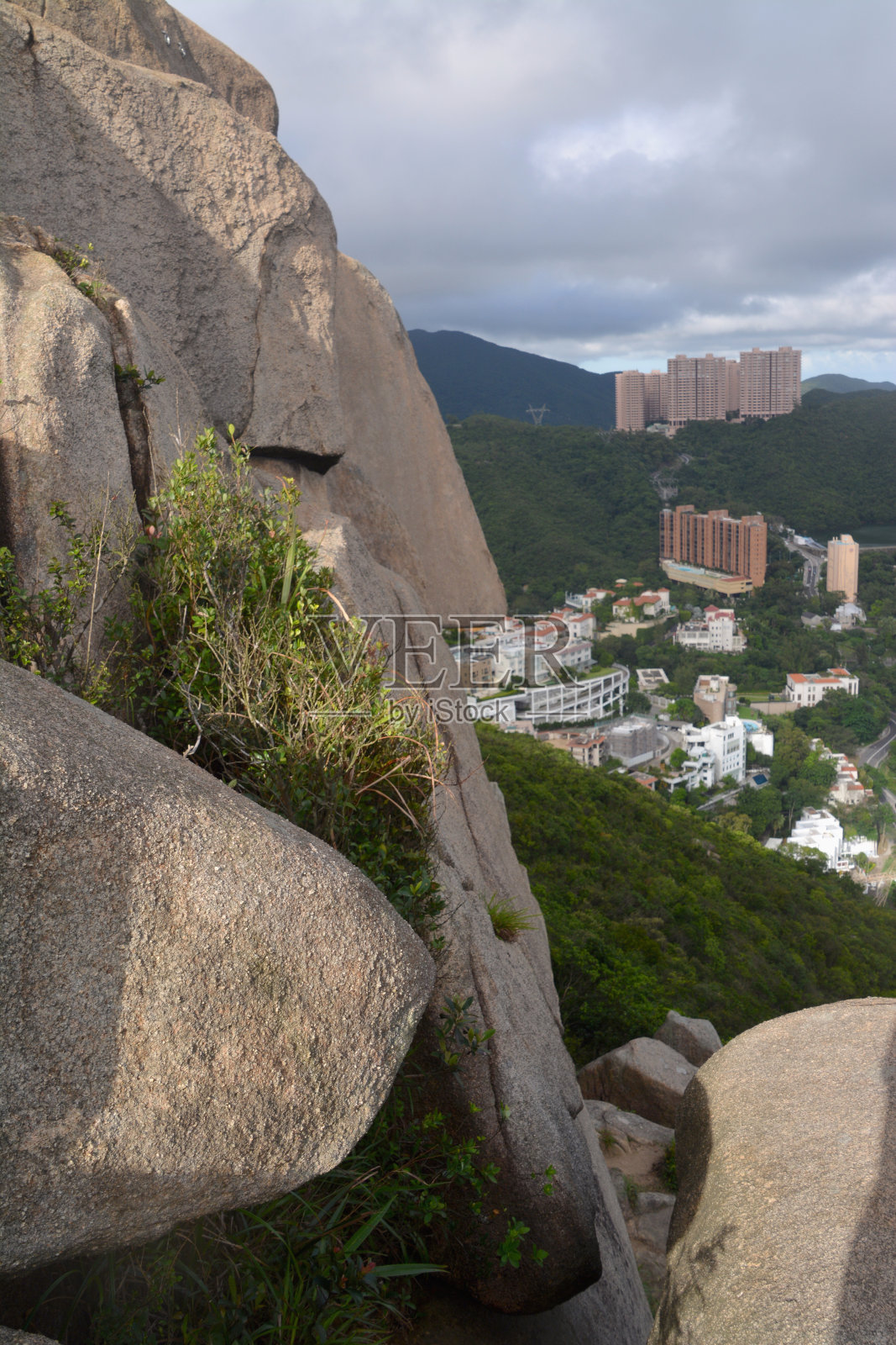 香港尼科尔森山的面具石照片摄影图片