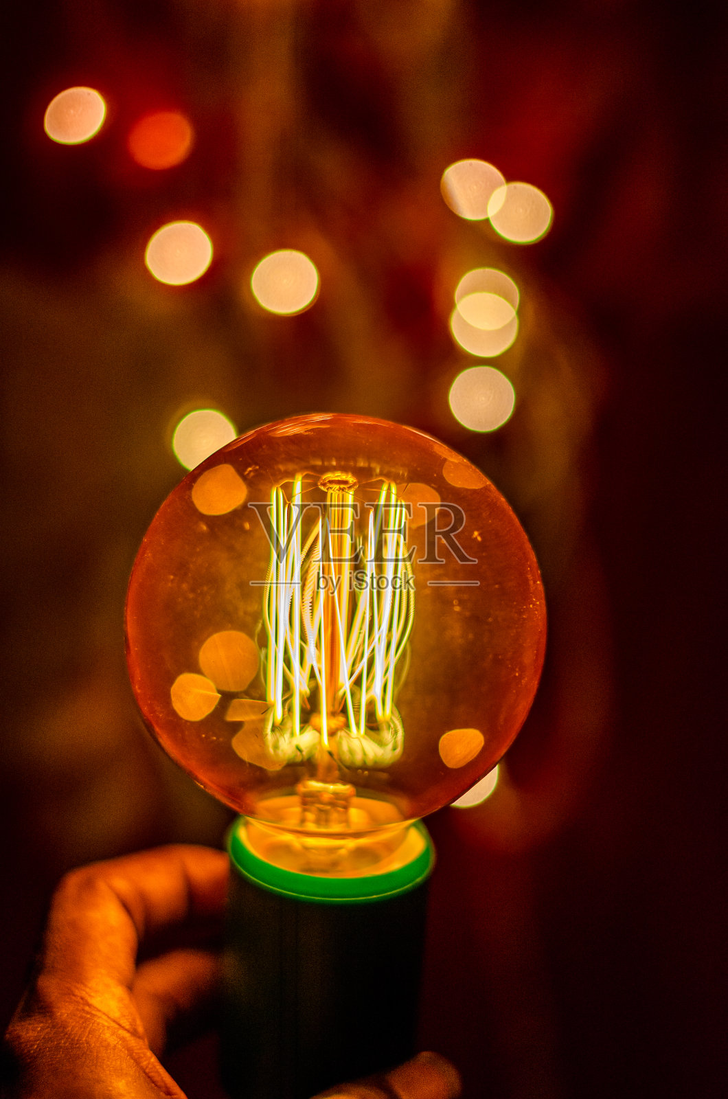 发光的灯泡照片摄影图片
