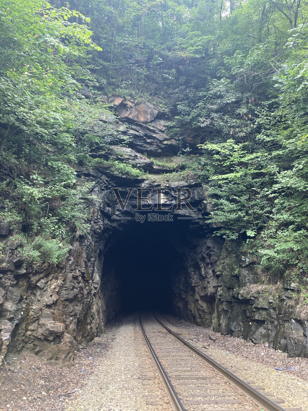 火车隧道照片摄影图片