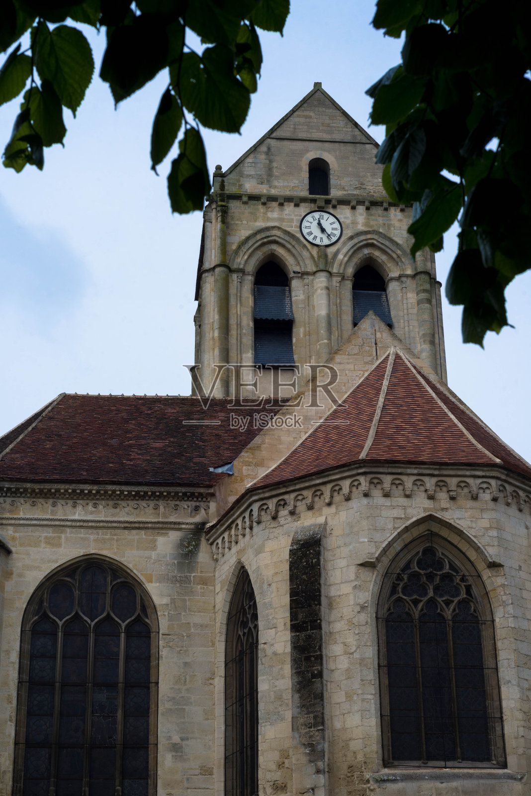 位于路易斯河畔奥维尔的圣母大教堂照片摄影图片