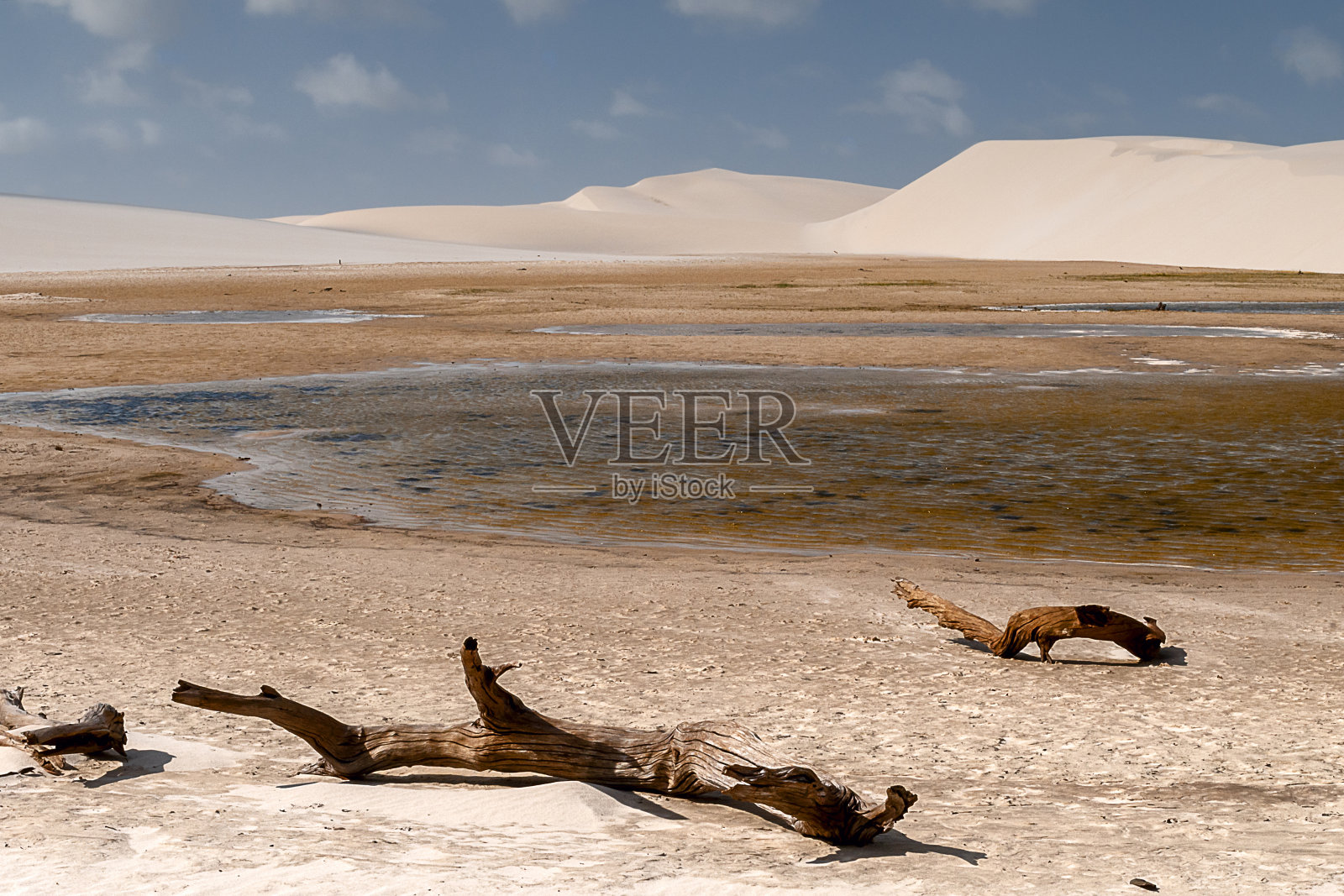 巴西Lencois Maranheses国家公园的沙丘景观照片摄影图片