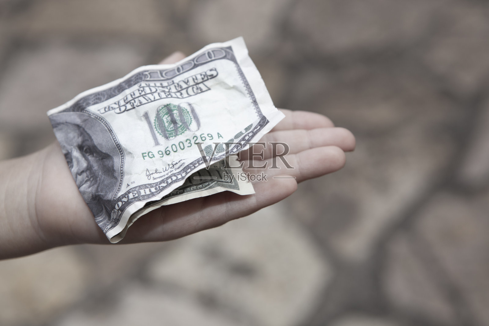 钞票手的形象照片摄影图片