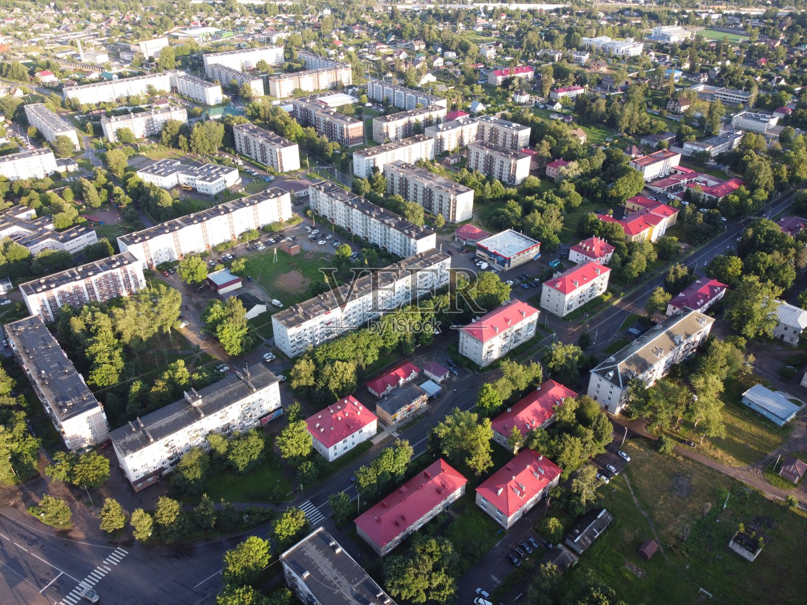 俄罗斯列宁格勒地区沃罗索沃。航拍照片照片摄影图片